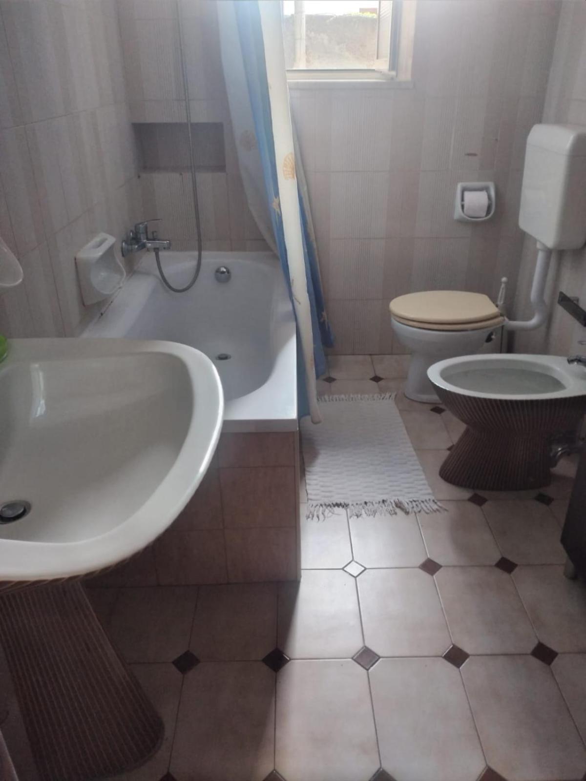 B&B Albatros Lipari  Luaran gambar